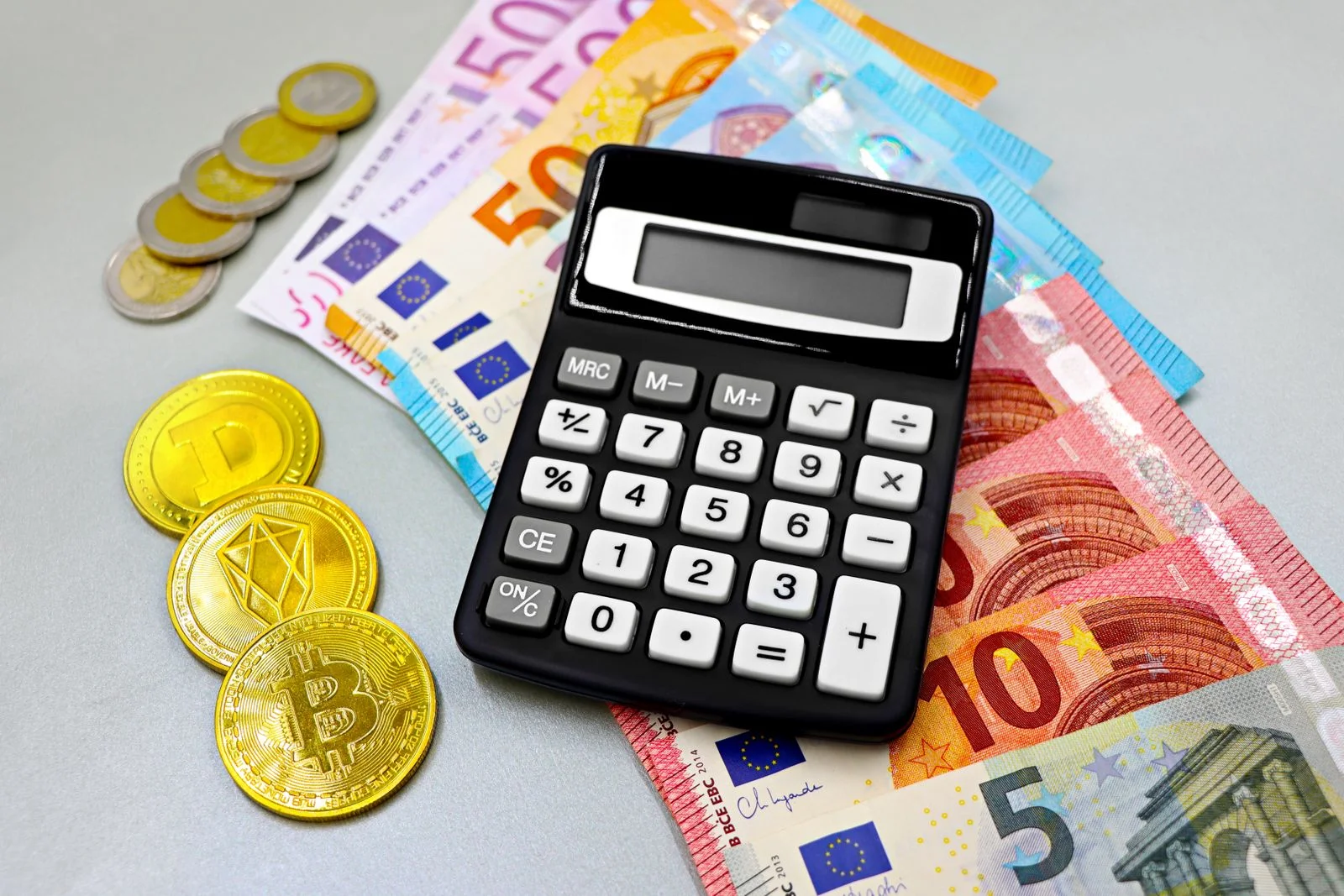 Kalkulator i banknoty euro